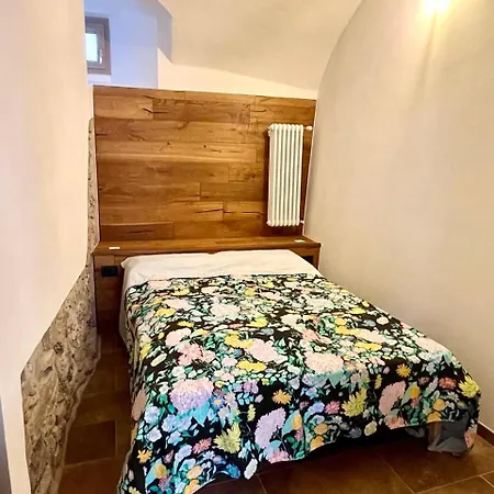 Tana Del Gufo アッバディーア・ラリアーナ