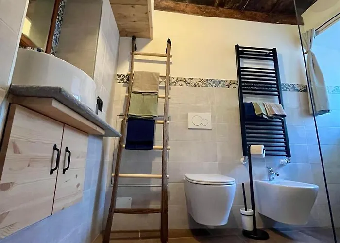 Oda ve Kahvaltı Tana Del Gufo Abbadia Lariana
